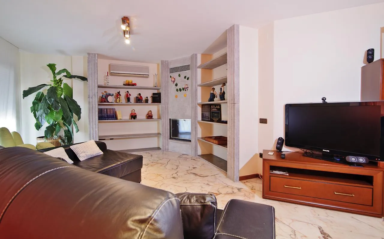 Apartamentos Puigsapera 圣安东尼奥·德·卡隆 0*,  西班牙